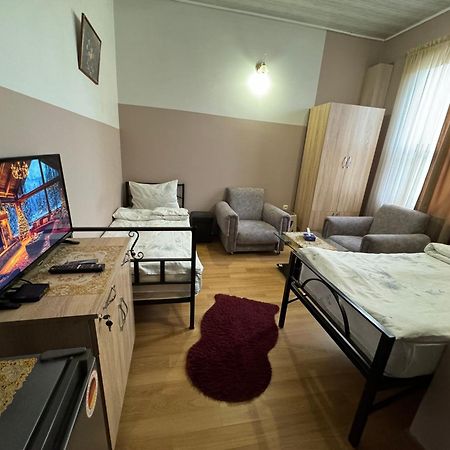 Alem Hotel Єреван Екстер'єр фото
