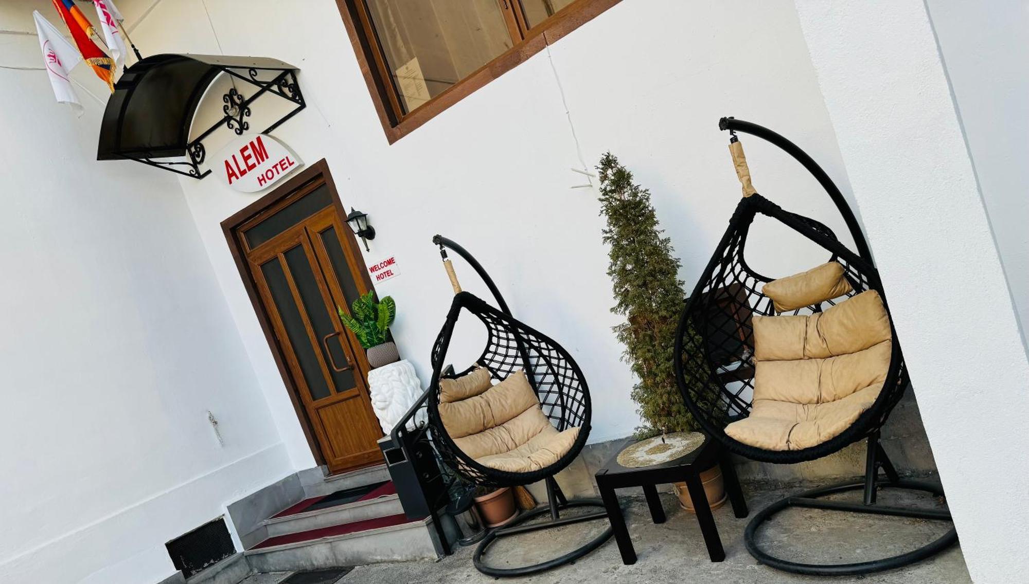 Alem Hotel Єреван Екстер'єр фото